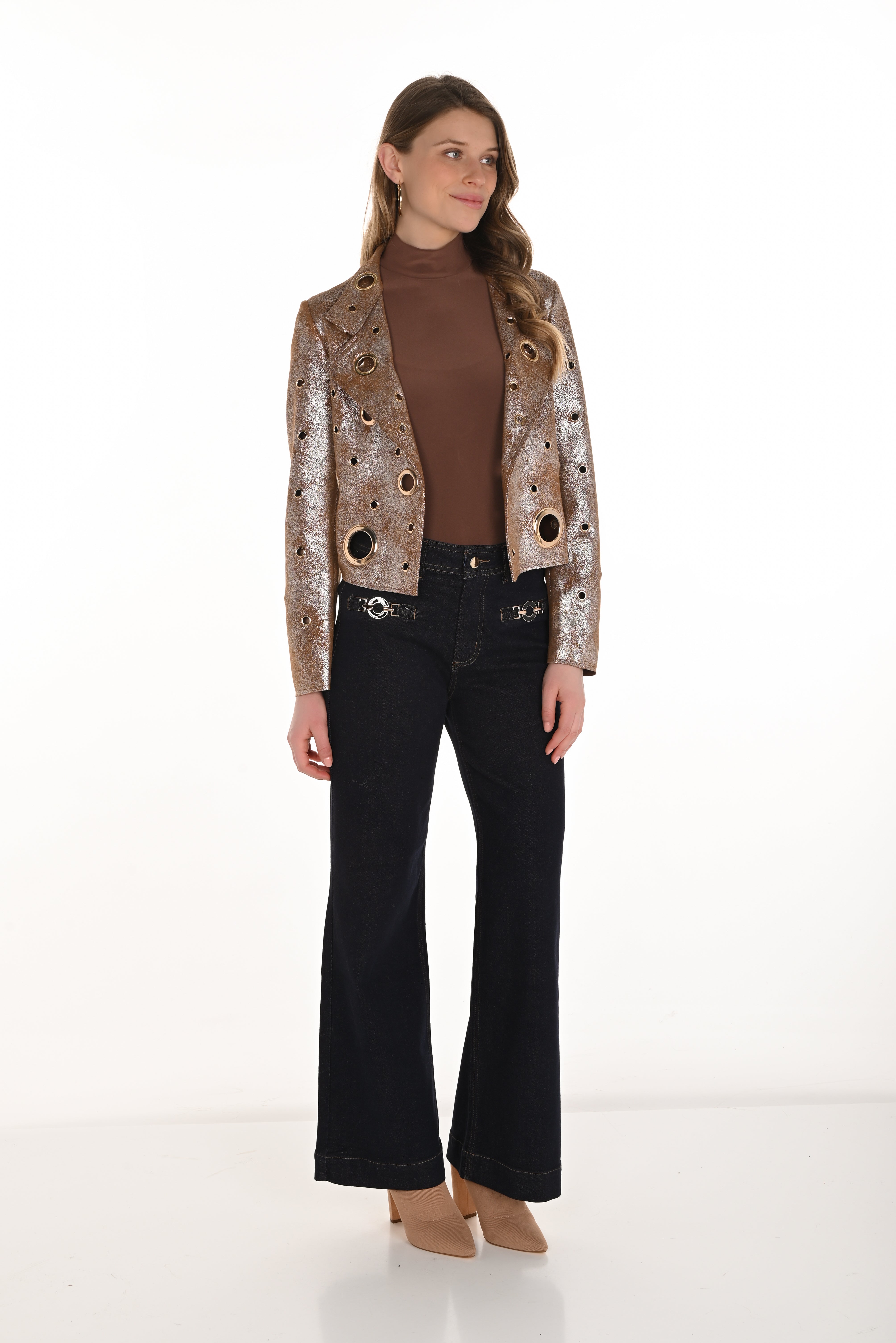 Frank Lyman Icon Detail Wide-Leg Jeans Style 254979 – Dream Pants
