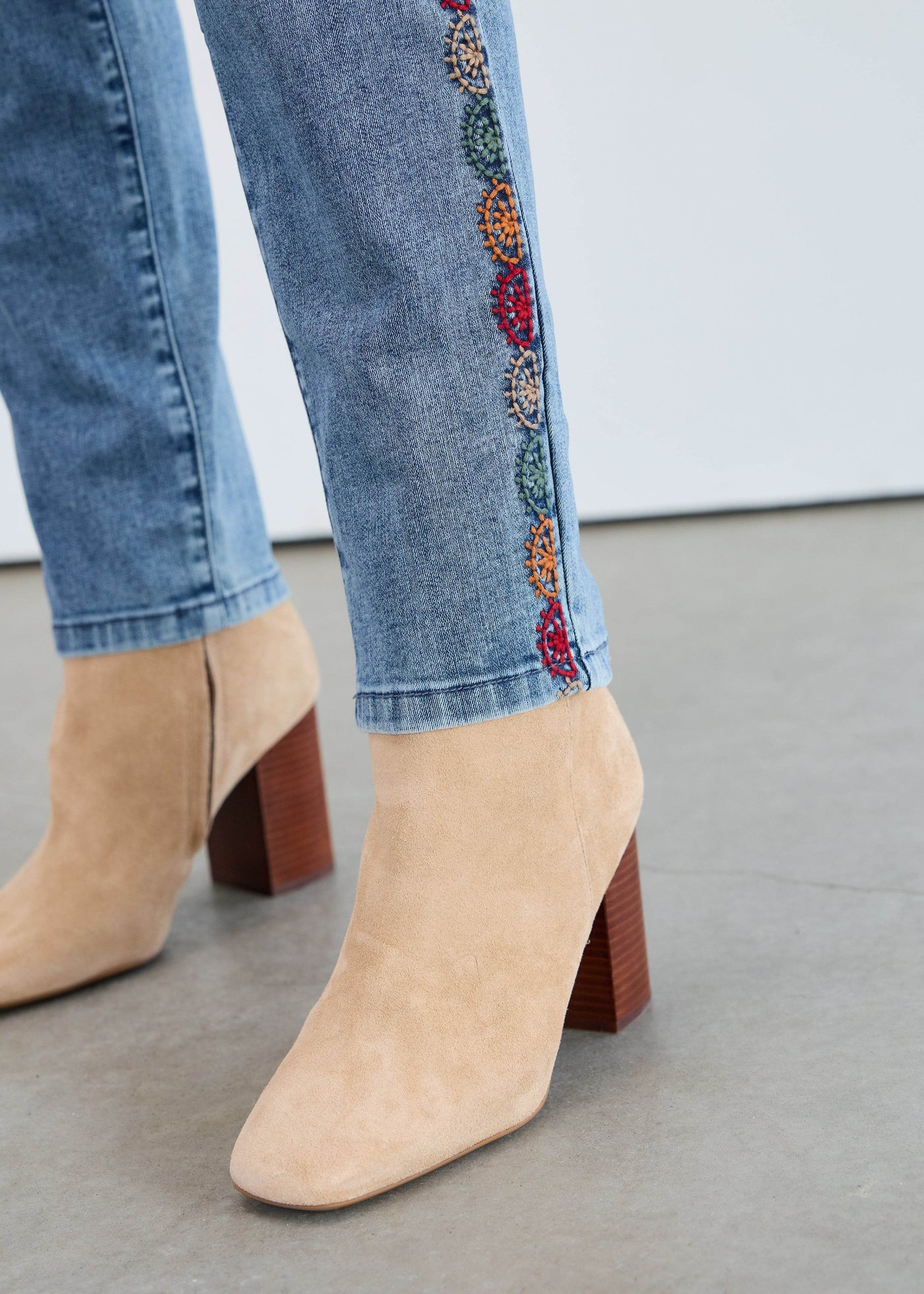 Pull-On Pencil Ankle Pants - Dream Pants