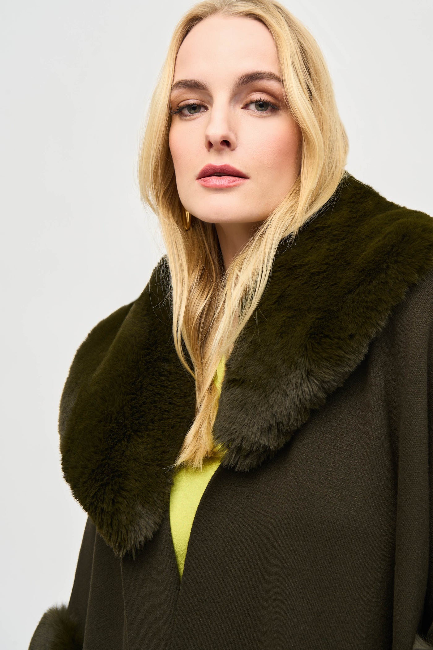 Brushed Jacquard and Faux Fur Cape Joseph Ribkoff