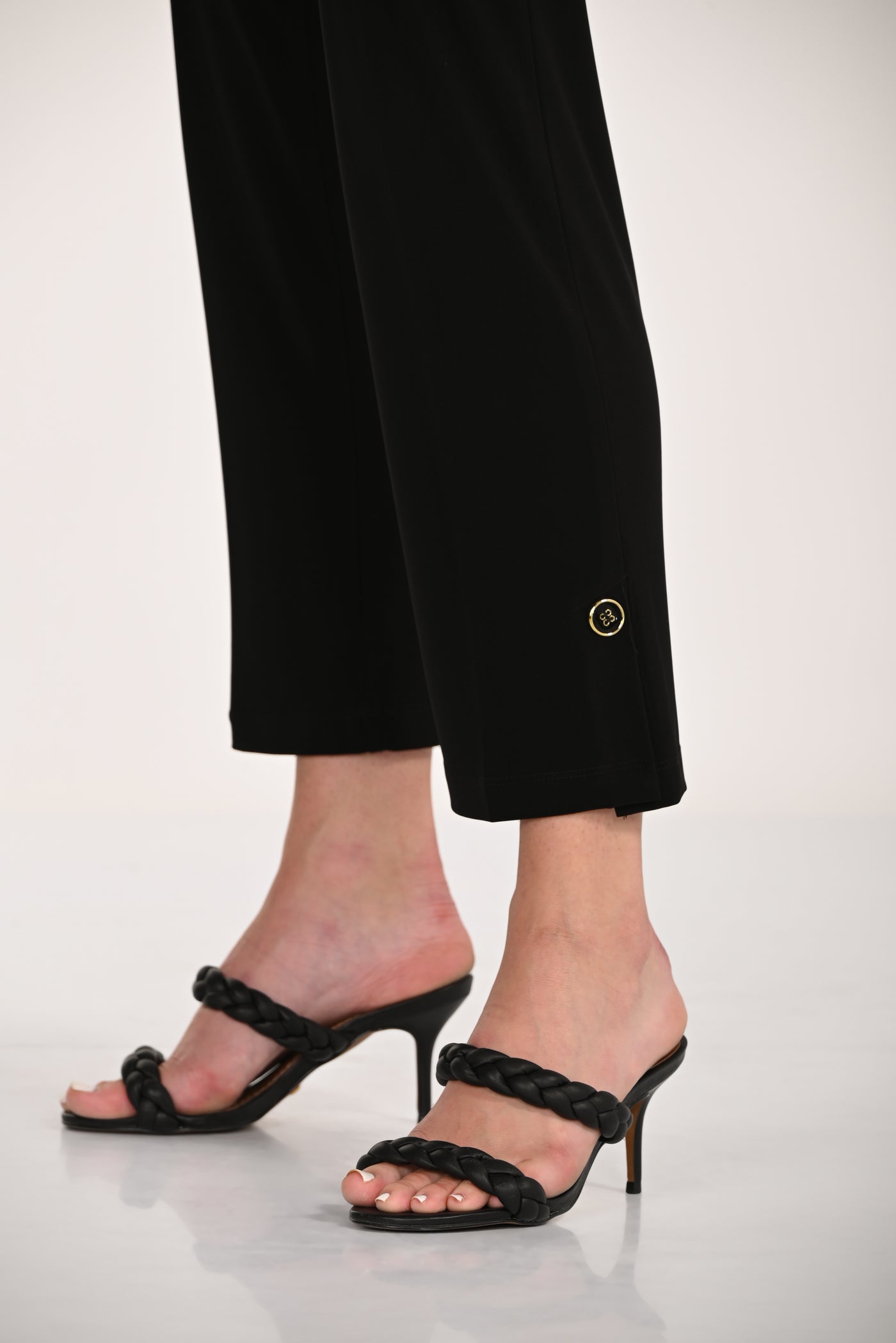 Slim Pull-On Pants Frank Lyman