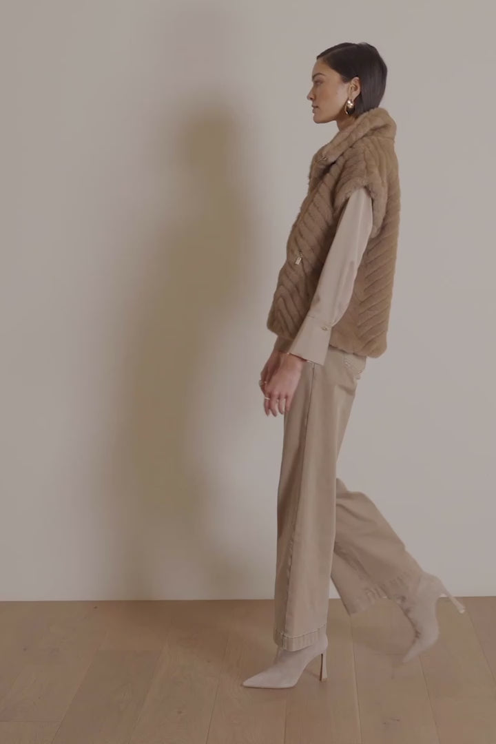 Classic Wide Leg Pull-On Jeans