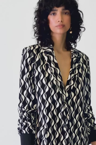 Geometric Print Silky Knit Blazer