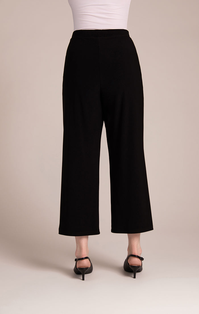 Nu Straight Leg Crop Pants Sympli