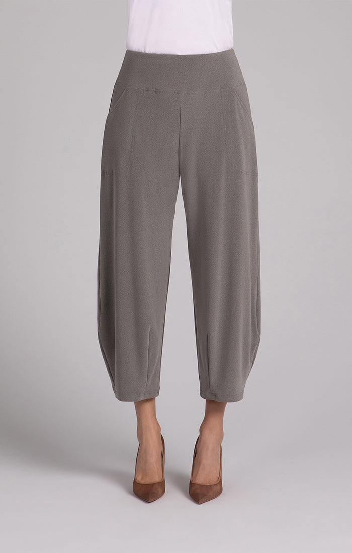 Narrow Lantern Pants Sympli